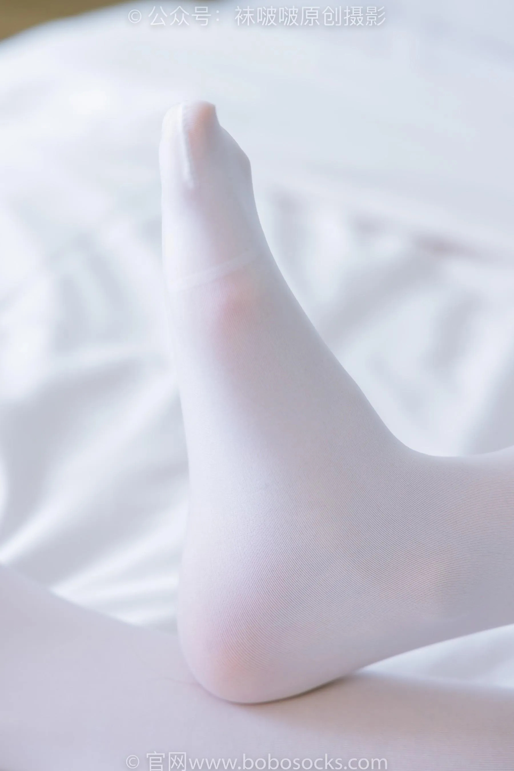 [BoBoSocks袜啵啵]NO.214 小沫-黑色运动鞋、厚白丝 [89P]插图7